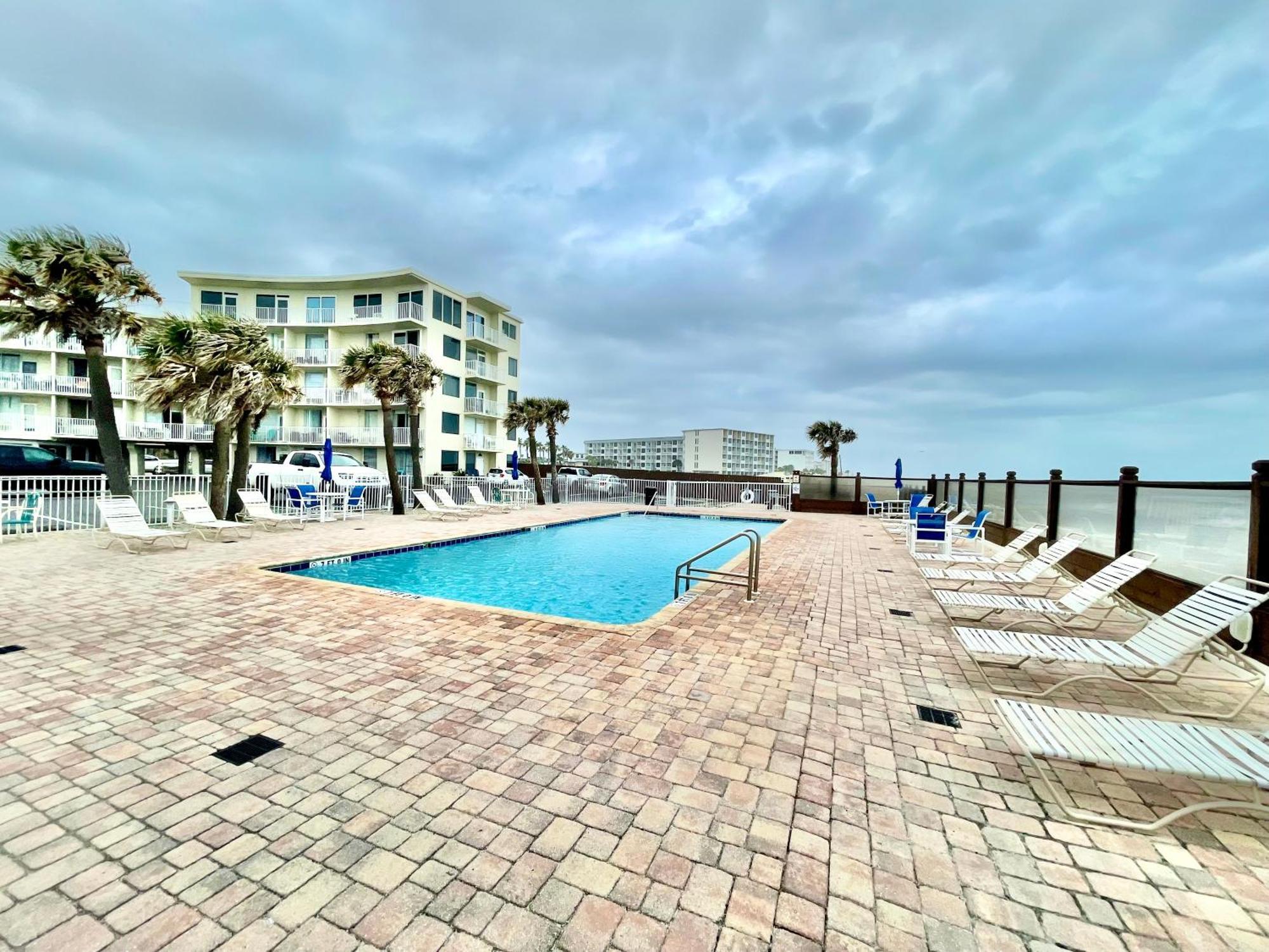 Sunset Studio Daytona Beachfront 外观 照片